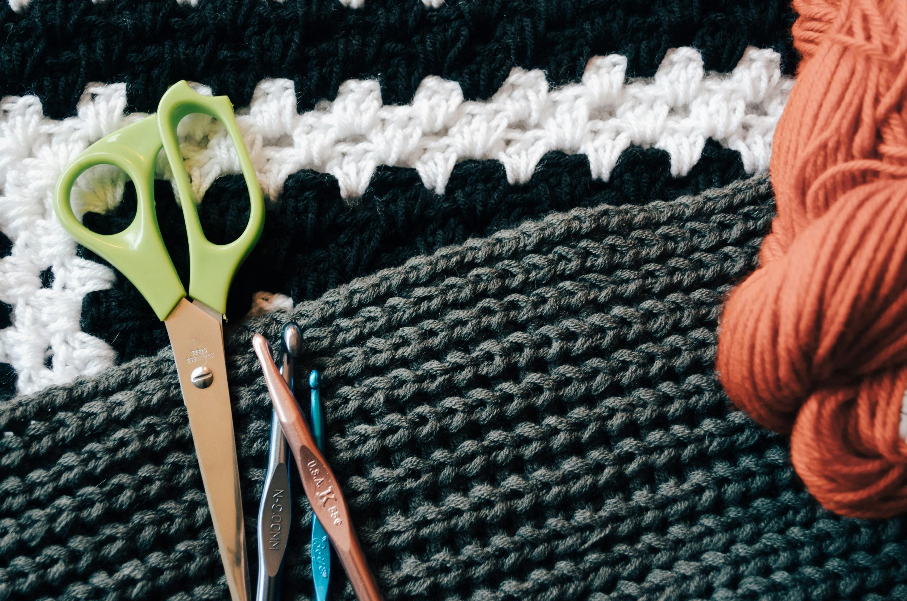 BWkoss Beginner Crochet Kit, Cute Mushroom Crochet Starter Kit for Adu –  WoodArtSupply